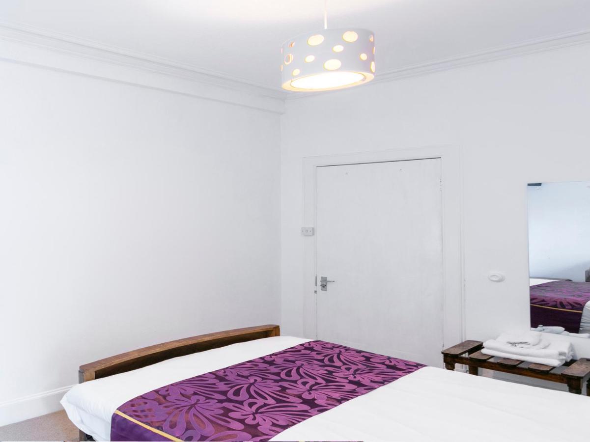 Oyo Lochinvar Hotel Glasgow Exterior foto